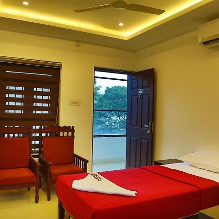Karibu Residency Hotell Malappuram Eksteriør bilde